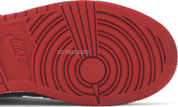 Женские кроссовки Nike Air Jordan 1 Mid GS 'Banned'