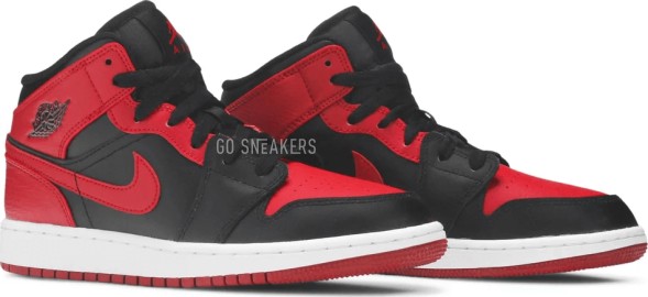Женские кроссовки Nike Air Jordan 1 Mid GS 'Banned'