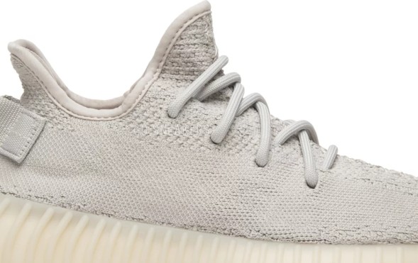 Женские кроссовки Adidas Yeezy Boost 350 V2 'Sesame' Sample