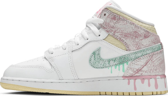 Женские кроссовки Nike Air Jordan 1 Mid SE GS 'Ice Cream'